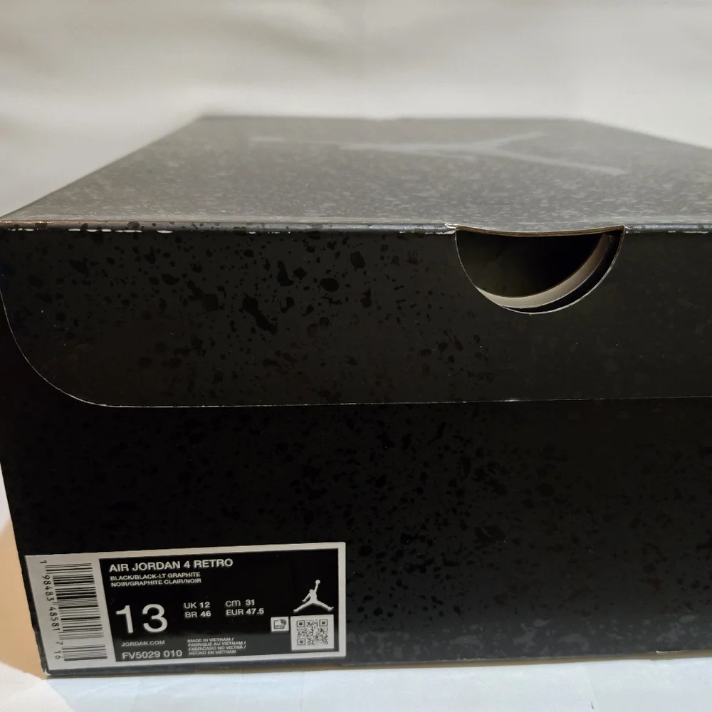 Nike Air Jordan 4 Retro Black Cat‎ (2025) Sneakers